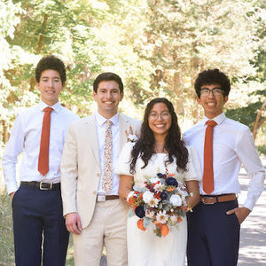 Meet your Posher, Nora